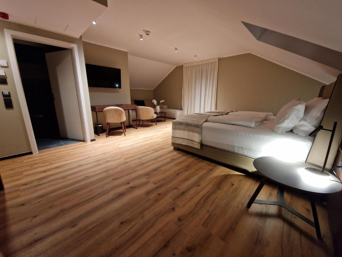 Hotel Wehra Wehr  Bagian luar foto