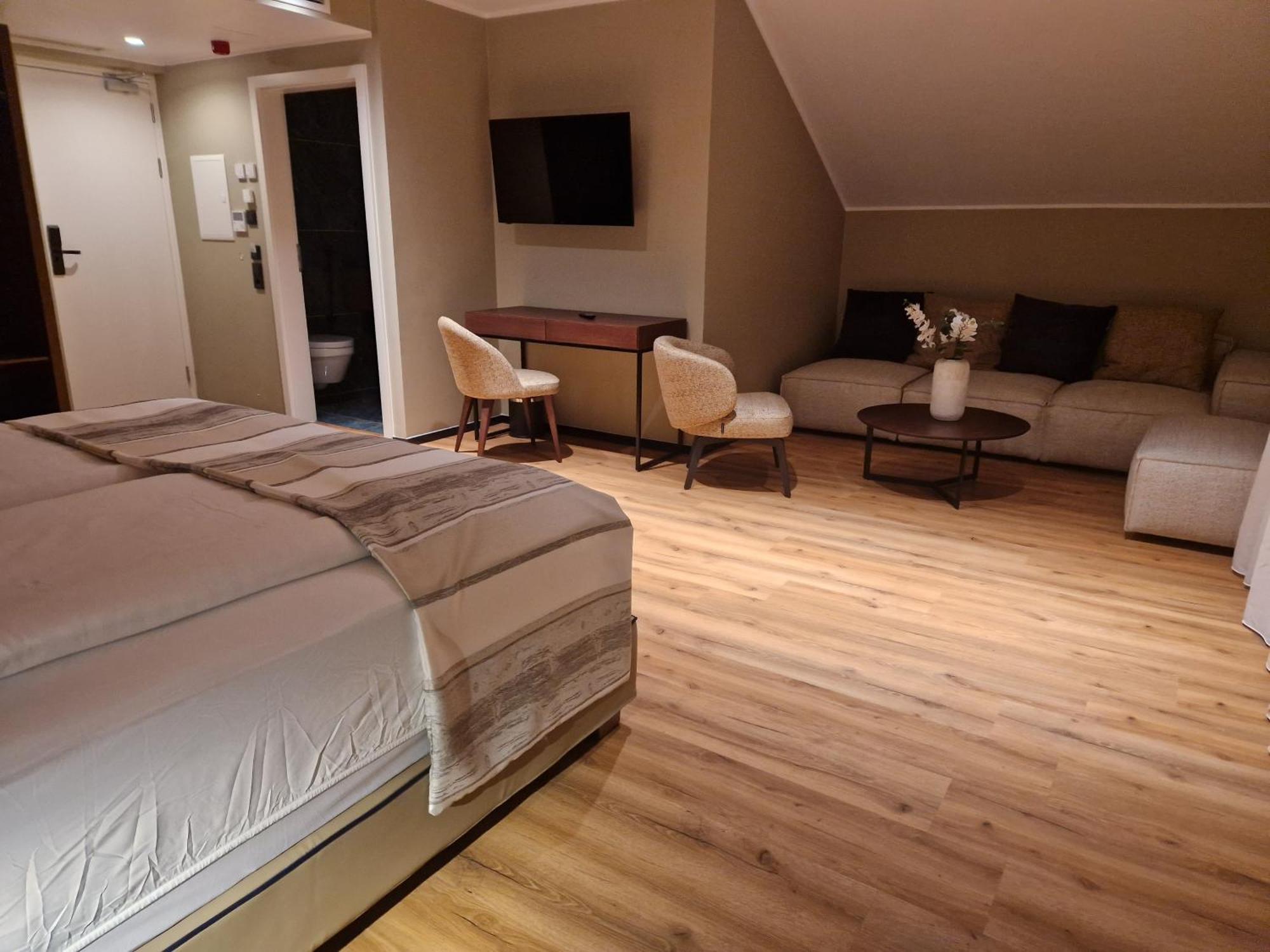 Hotel Wehra Wehr  Bagian luar foto